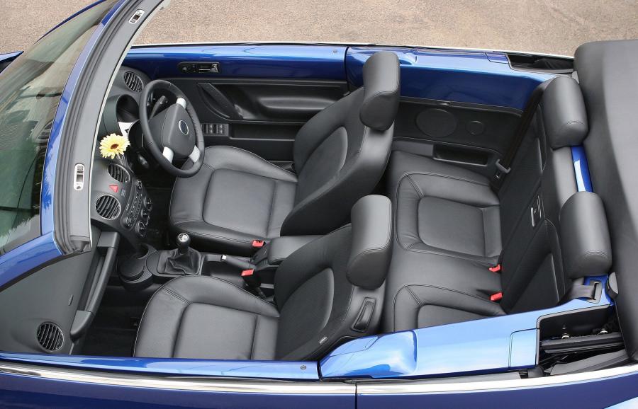  Volkswagen Beetle Cabriolet 2005 года  (фото 3 из 13)